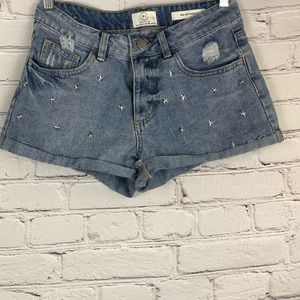 Brand:Cotton On. denim shorts Size(2)